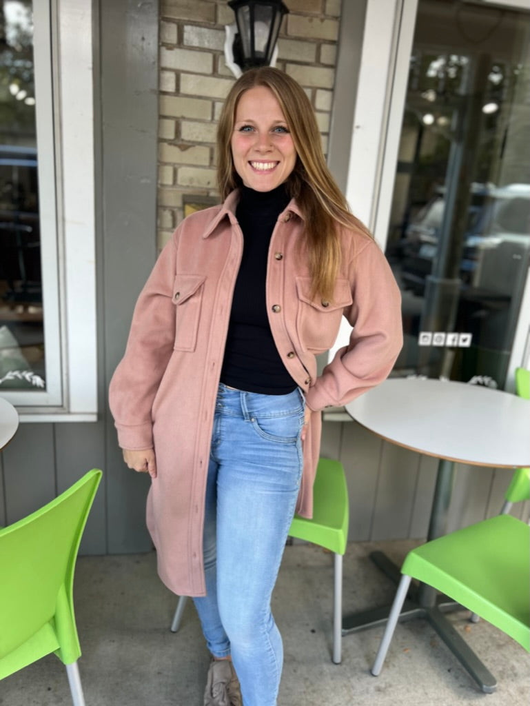 Cozy oversized long shacket