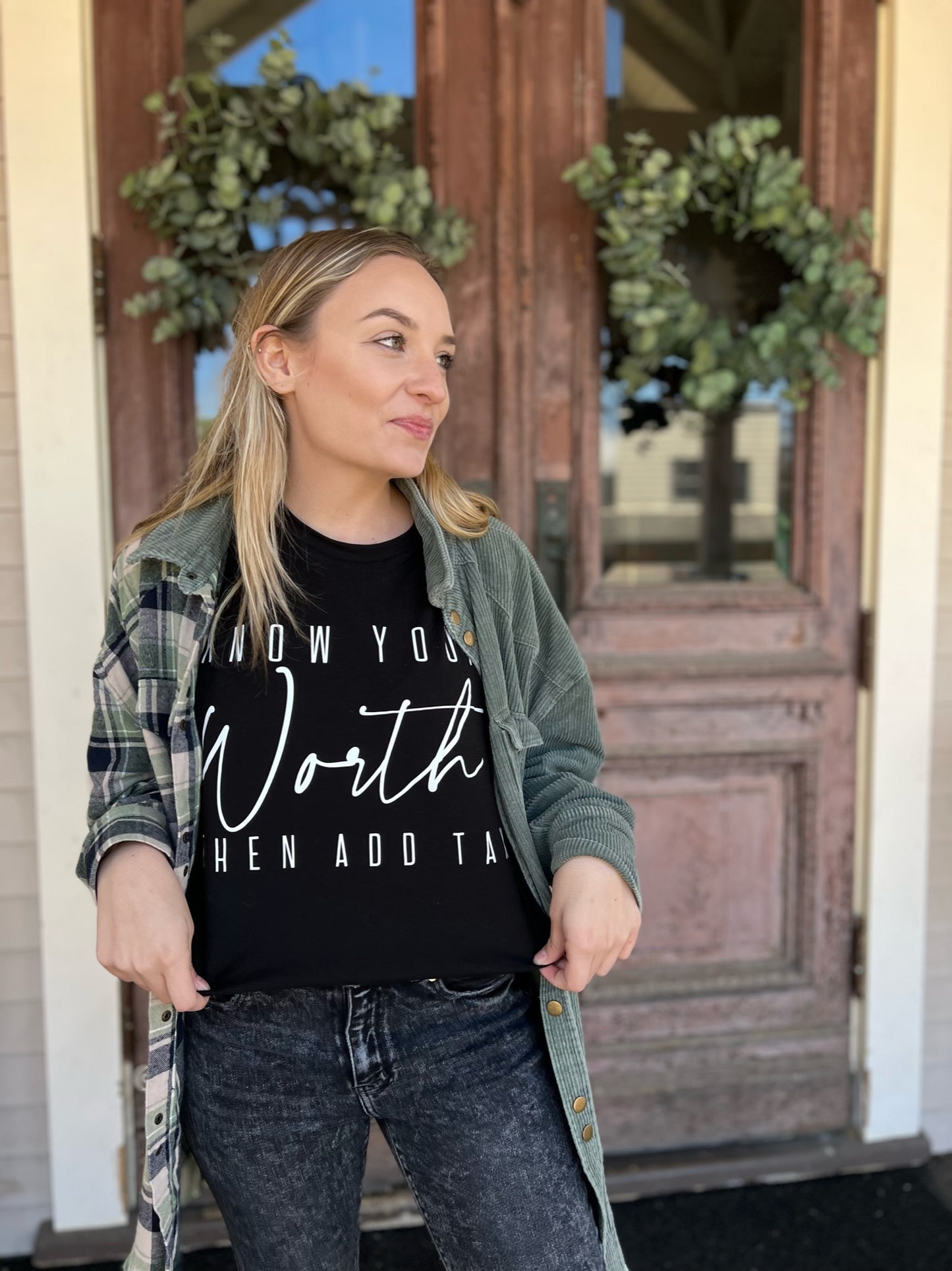 Know your Worth Graphic t-shirt