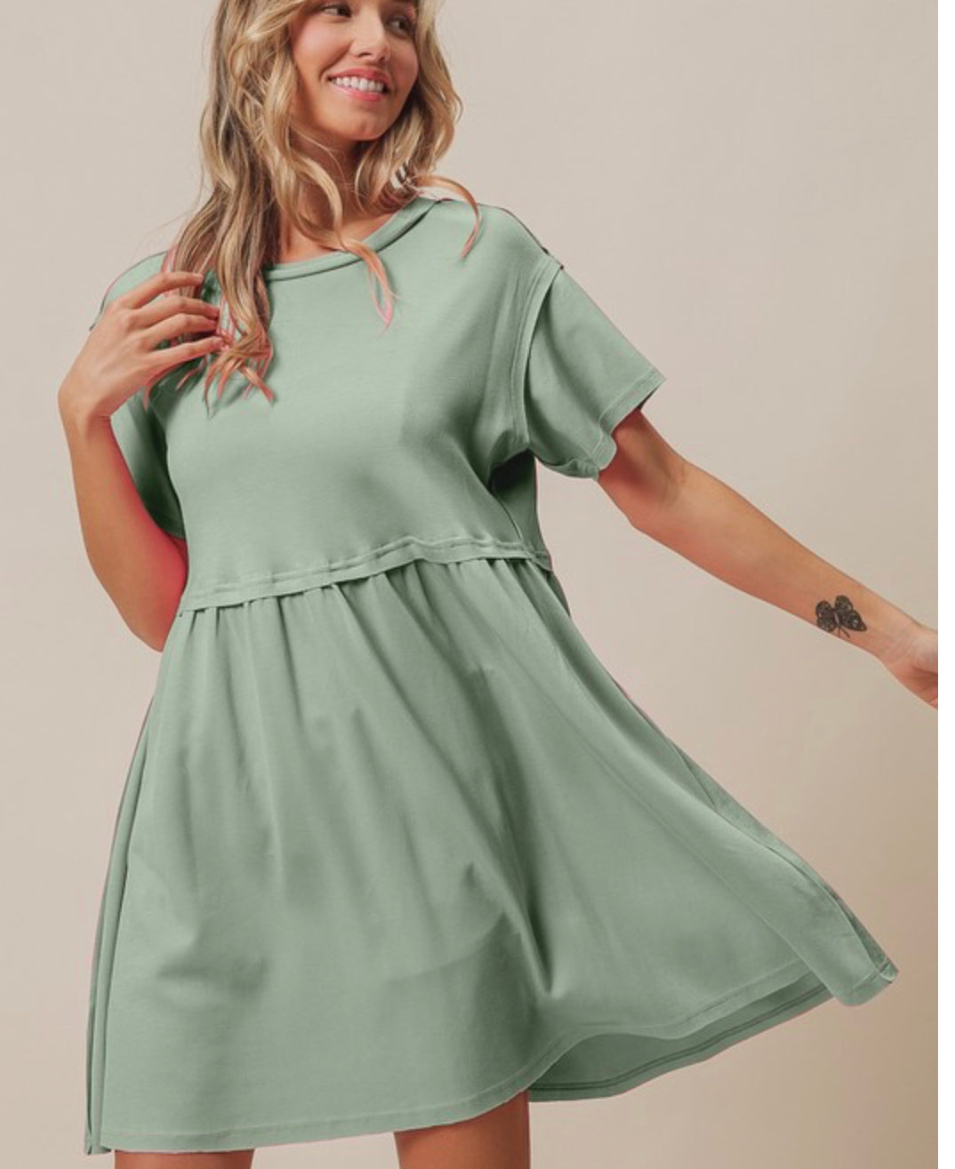 Cutting Edge Detail Midi Dress Sage