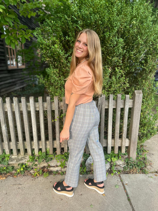 Stronger everyday black and white pants